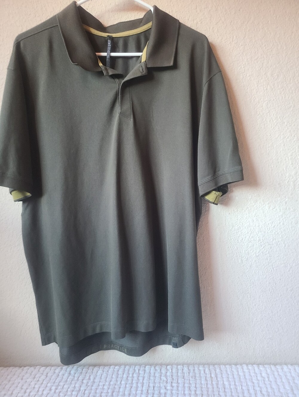 Lululemon Tech Pique Polo in Dark Olive Size XXL